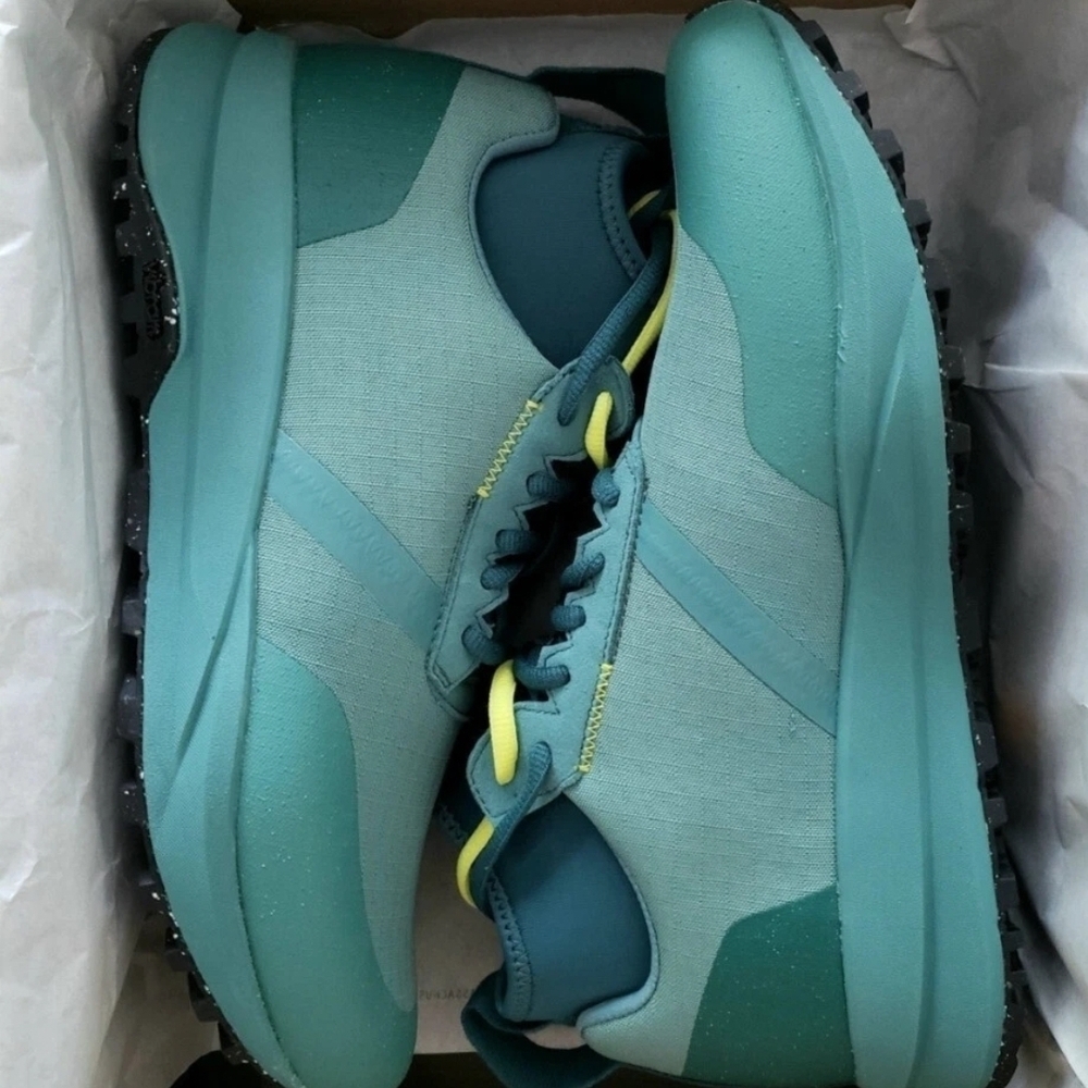 York Athletics The Via All-Terrain Men's 9 Hiking and Athletic New with Box